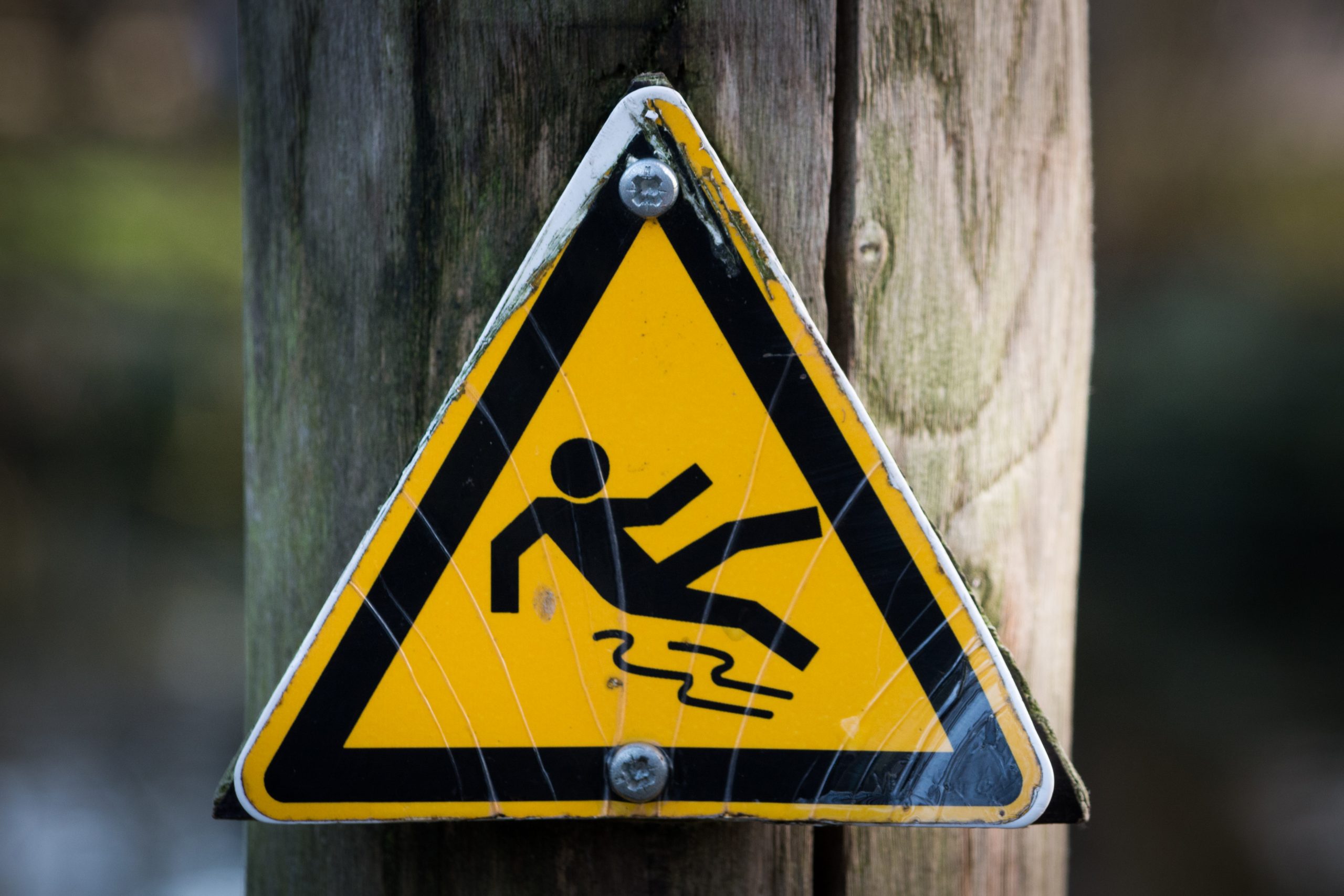 What to Do in a Slip and Fall Accident